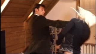 Два любовника встречаються в их секретном месте