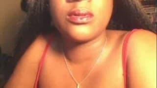 Большой черный дилдо готов для киски