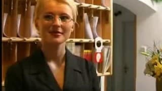 Милая шлюха, которая любит быть изнасилованной Милая шлюха, которая любит быть изнасилованной