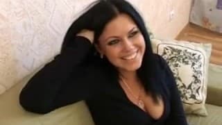 Почему бы не трахнуться на диванчике