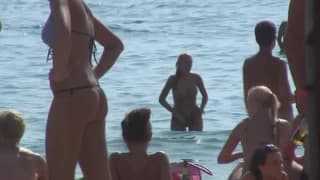 Иванна любит трахаться после пляжа Иванна любит трахаться после пляжа