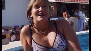 Сексуальную Брэнди трахают со всех сторон