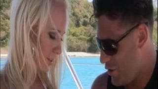 Карла Кокс трахается во время круиза