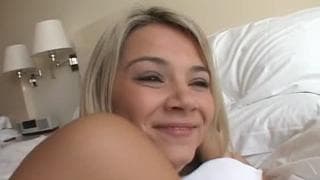 Ашлинн Брук трахается в гостинице Ашлинн Брук трахается в гостинице