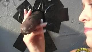 Триша Рей шлюха, которая любит сосать члены