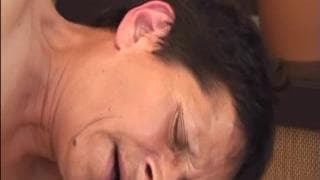 Эсмеральда хочет секса с молодым парнем