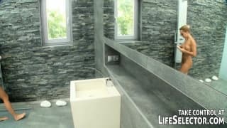 Контроль над красивой Блю Анжел