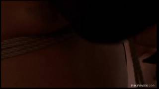 Эшли Блю горячая соблазнительная брюнетка