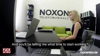 Блондинка трахает своего босса