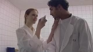 Рыжая трахается на работе