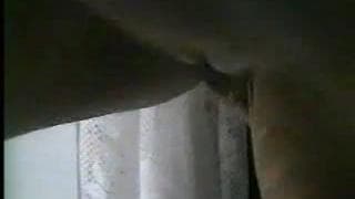 Она очень взмокла и возбуждена