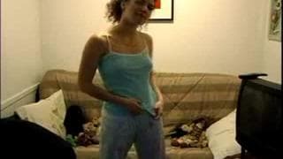 Девушка хочет сделать это на камеру