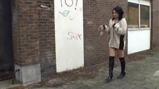 Горячая мамаша хочет сосать через отверстие