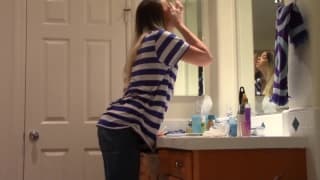 Даниэль делает все сама