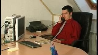 Блондинка и сексуальный секретарь!