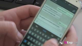 У Арои есть мокрая киска от её мужчины