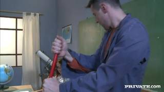 Валентина Деми очень возбужденная учительница