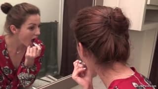 Она сделает все, чтобы он кончил