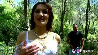 Гелос Дакоста ебётся на свежем воздухе