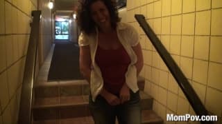 Тамми Сью счастливо трахается в этом порно