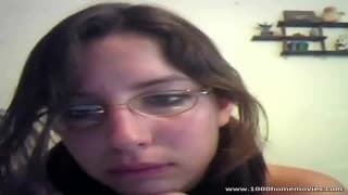 Горячая сессия мастурбации от этой шалавы