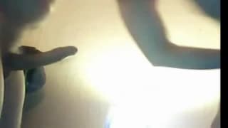 Брюнетка с аппетитом к большим членам