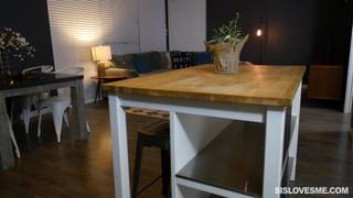 Порно-звезда Сиси Капелла, хорошо трахнута этим черным членом в ПОВ