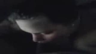 Женщина порадует его хорошим минетом