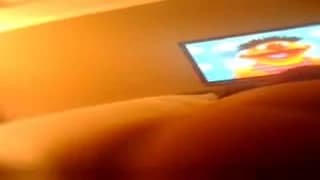 Парень любит видеть свою девушку в действии