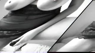 Она демонстрирует свои сиськи на камеру