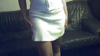 Она любит поработать на камеру для зрителей