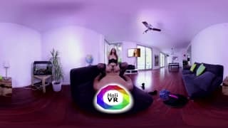 Порно-звезда Стейси Снейк, очень любит соблазнять своего мужчину в VR