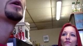 Попробовав на вкус член этого парня-девушка хочет, чтобы он трахнул ее