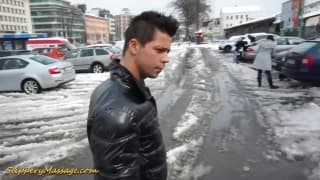 Подтвердите свой возраст