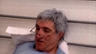 Старик со шлюхой, сидящей на его члене