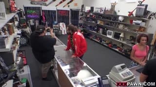 Подтвердите свой возраст