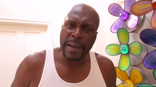 Подтвердите свой возраст