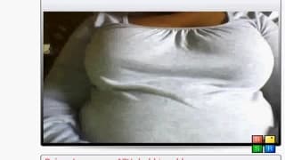 Любительская пухленькая мамаша и ее сиськи