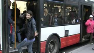 Эта рогатая блондинка любит глотать сперму