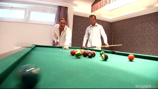 Подтвердите свой возраст