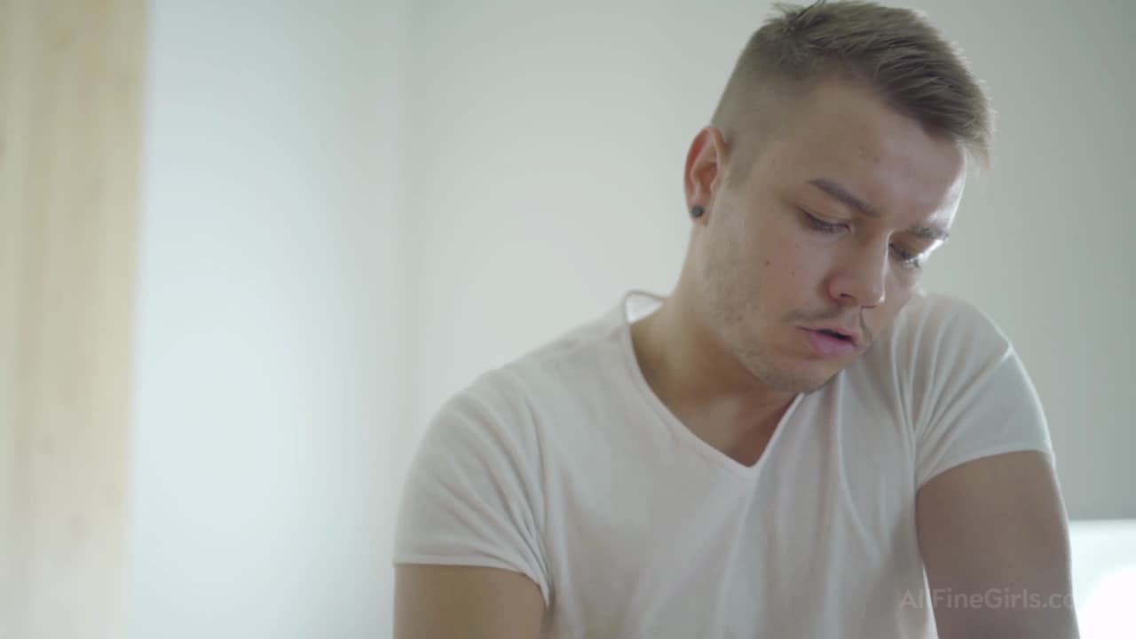 Подтвердите свой возраст