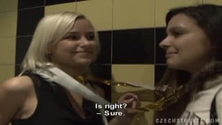 Симпатичные, чешские сучки-готовы за деньги сделать все, что угодно!