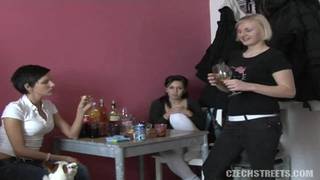 Подтвердите свой возраст