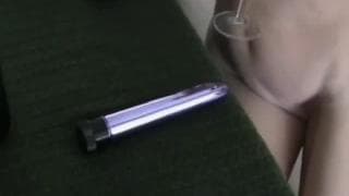 Сучка играет со своей киской, использует секс-игрушку и сосет член Сучка играет со своей киской, использует секс-игрушку и сосет член