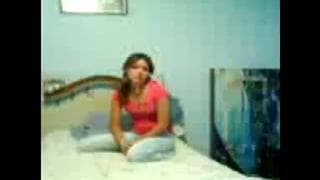 Катается на его твёрдом члене, как родео