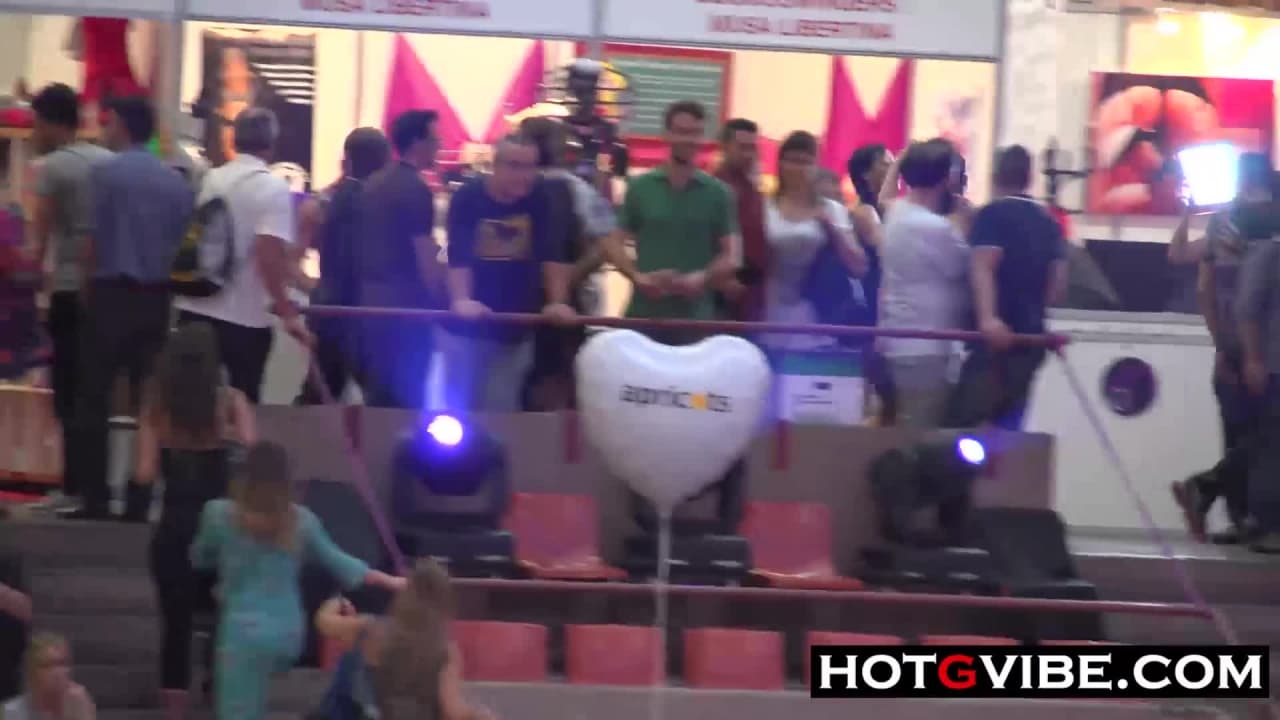 Подтвердите свой возраст