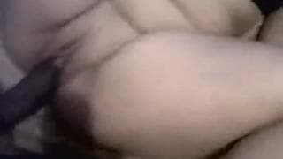 Она очень любит его большой чёрный член