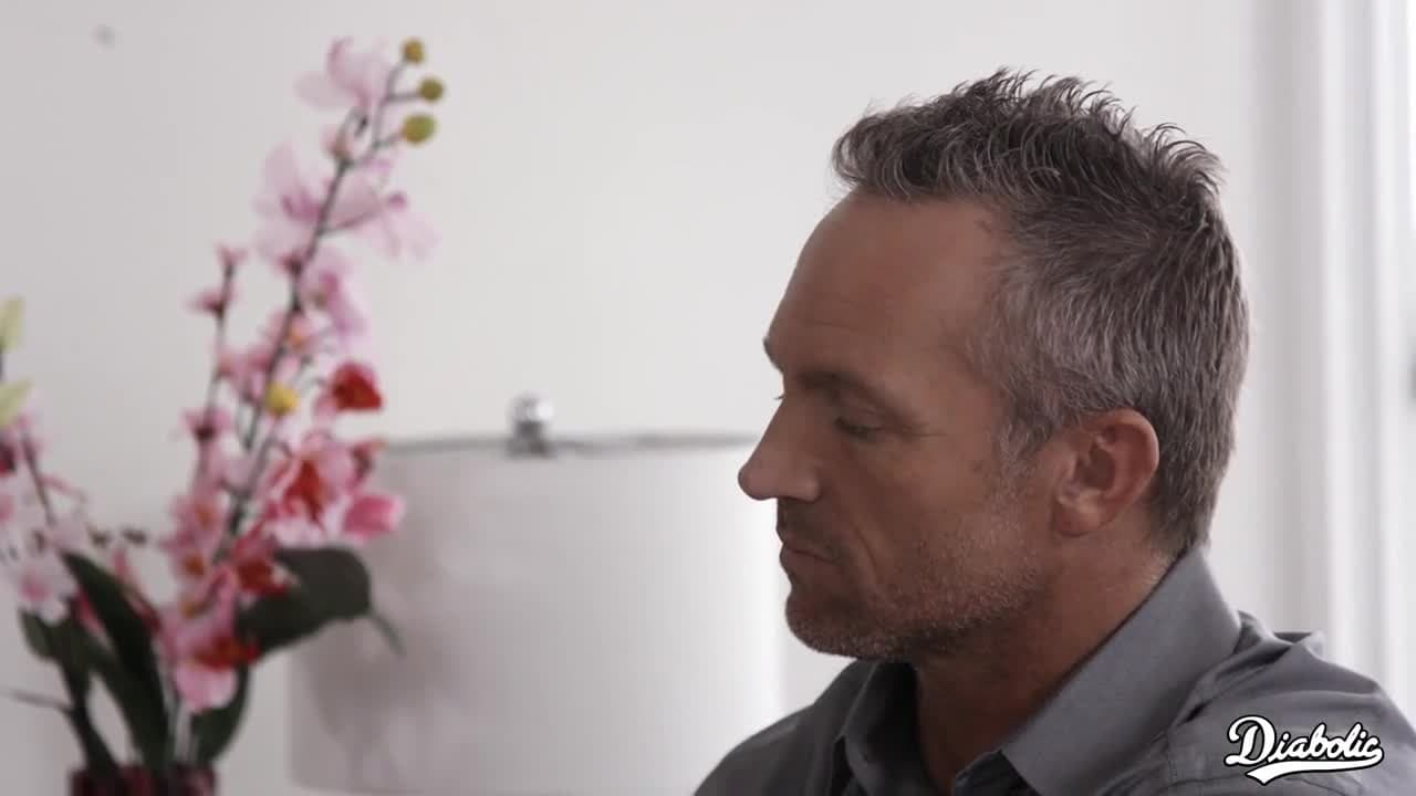 Подтвердите свой возраст