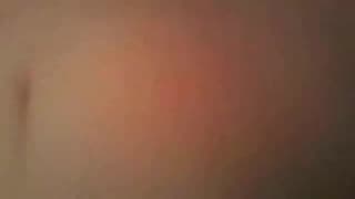 Чувственный танец, прежде чем сосать его член