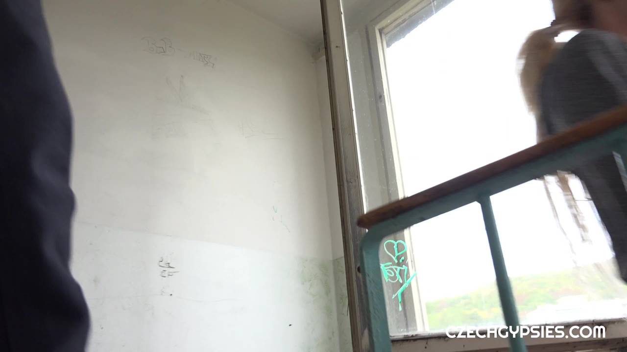 Подтвердите свой возраст